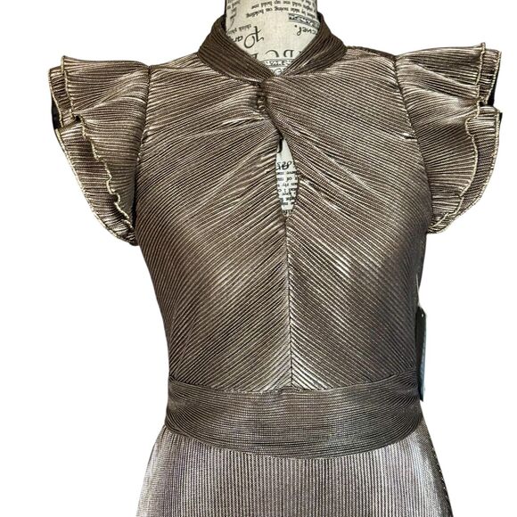 NWT Saylor Size S Izel Metallic Bronze Flutter Sleeve Mini Dress Fairy Coquette - Picture 3 of 10